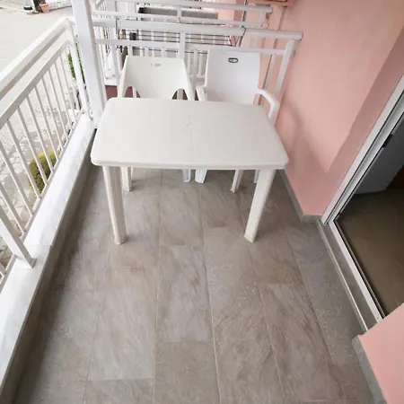 Center 3* Σάρτη