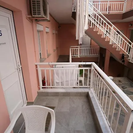 Ξενοδοχείο με διαμερίσματα Center Σάρτη