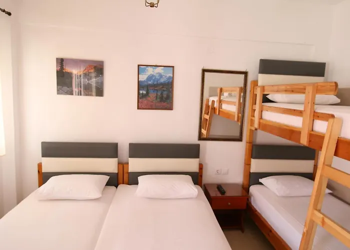 Apartmanhotel Center 3*