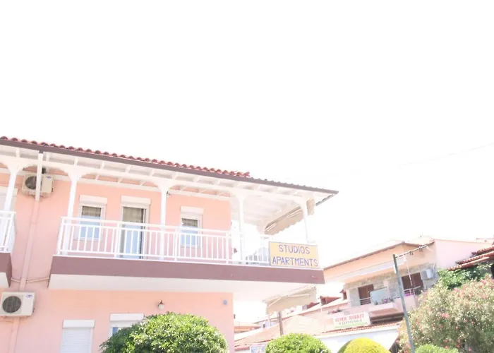 Apartmanhotel Center Szárti