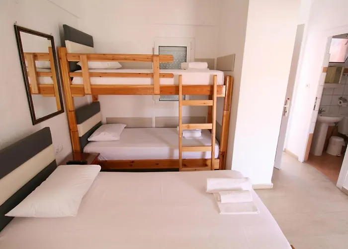 Apartmanhotel Center Szárti