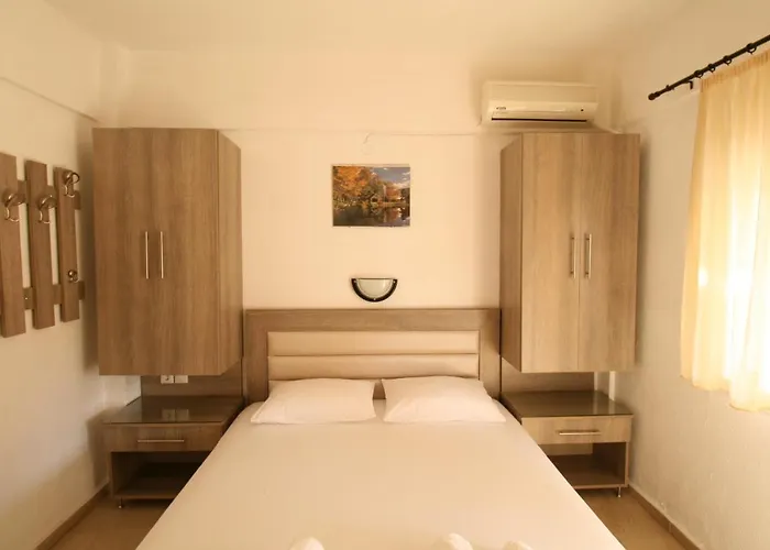 Apartmanhotel Center Szárti