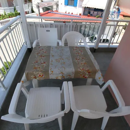 Center Aparthotel Sarti