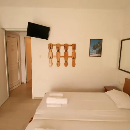 Aparthotel Center Sarti