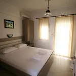 Center Aparthotel 3*