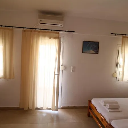 Center Aparthotel Sarti