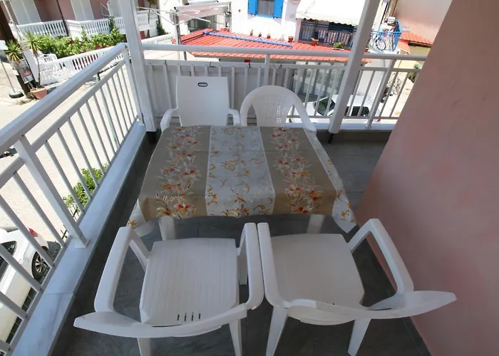 Center Aparthotel Sarti