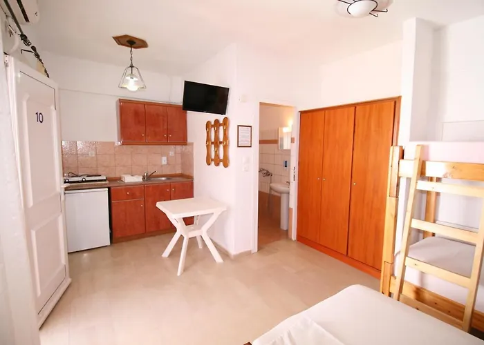 Aparthotel Center 3*