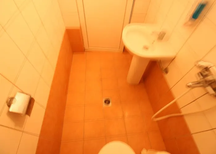 Center Aparthotel 3*